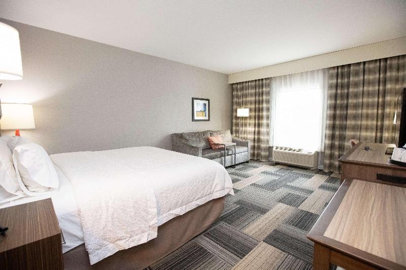 Стандартный Номер Кровать Кинг, Hampton Inn Toledo/oregon