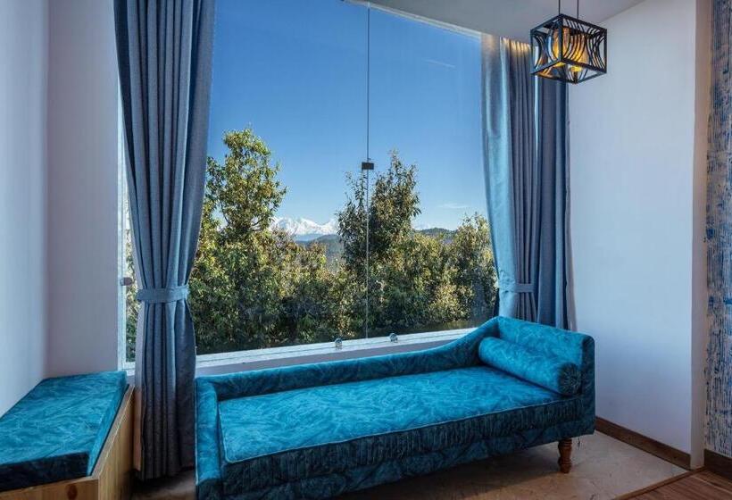 디럭스 룸 킹사이즈 침대, Binsar Eco Resort, Binsar   Uttarakhand