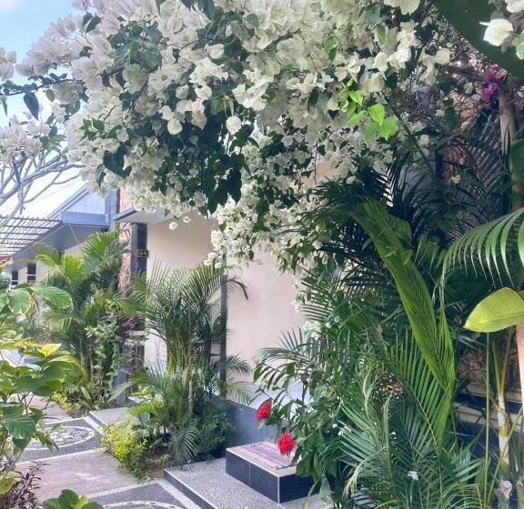 Номер Стандарт Вид на Сад, Villa Luwih Pandawa