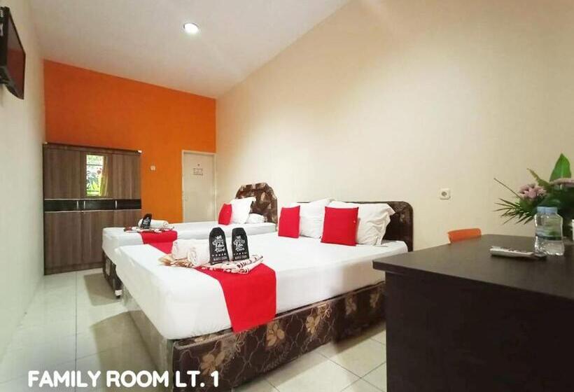 패밀리 룸, My Place Guest House Manado