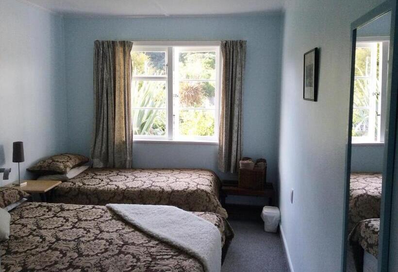 Семейный Номер, Te Mahia Bay Resort
