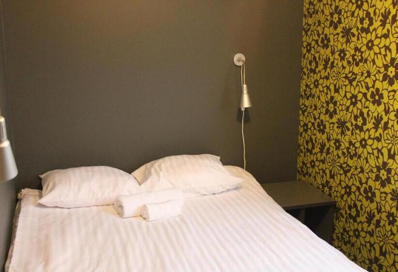اتاق استاندارد, Tuhamäe Hostel