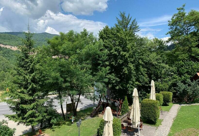 豪华房间, Csíki Határ Fogadó/ Hanul Hotarul Ciucului