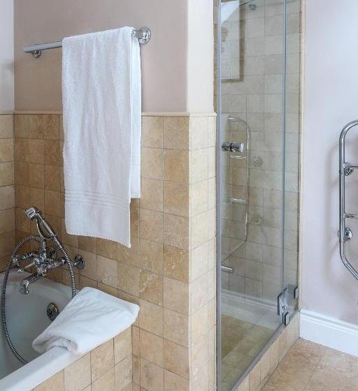 Номер Стандарт, Auberge Clermont