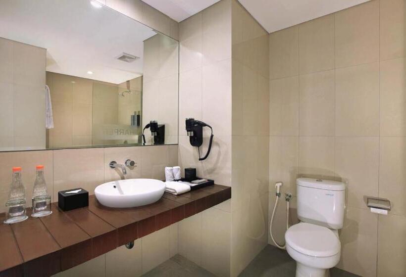 Номер Superior, Harper Purwakarta By Aston