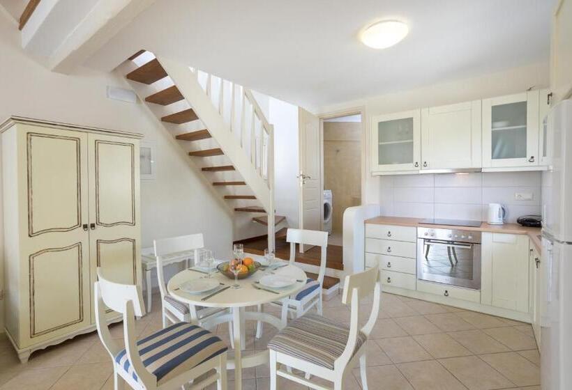 ویلای 1 خوابه, Iliada Villas