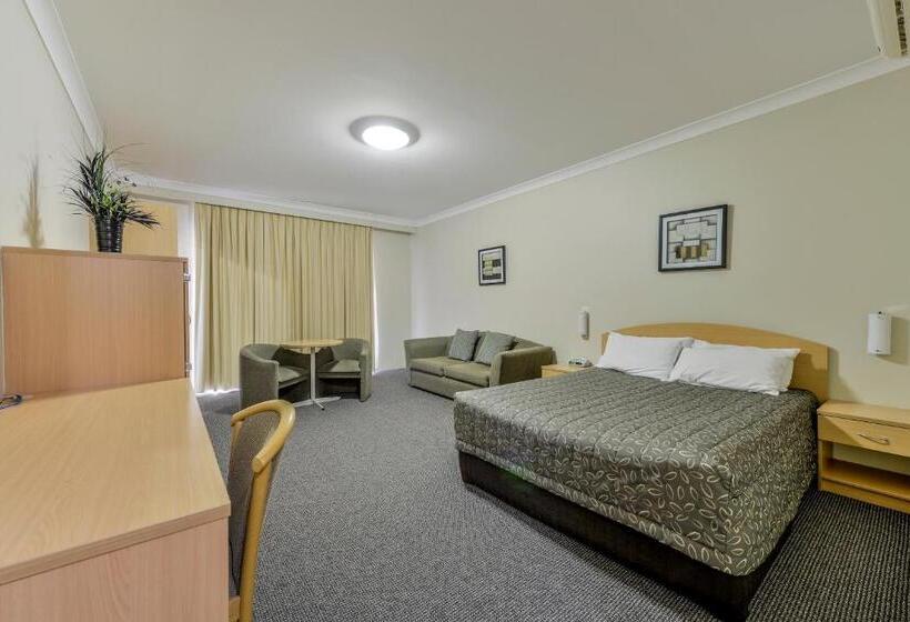 חדר דלוקס, Golden Guitar Motor Inn