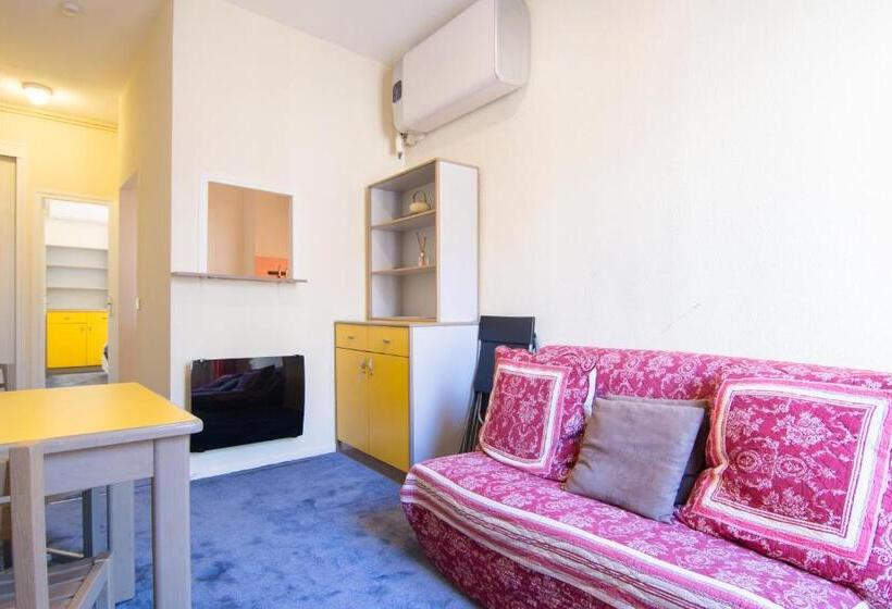 דירת חדר, Residence Meublee Services