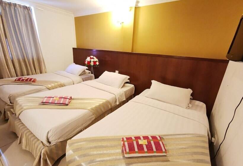 اتاق سوپریور سه تخته, Sunderland Motel