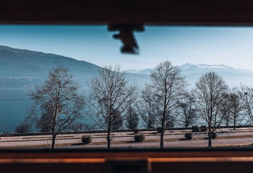 다락방 스탠다드 룸, Akti Hotel Ioannina