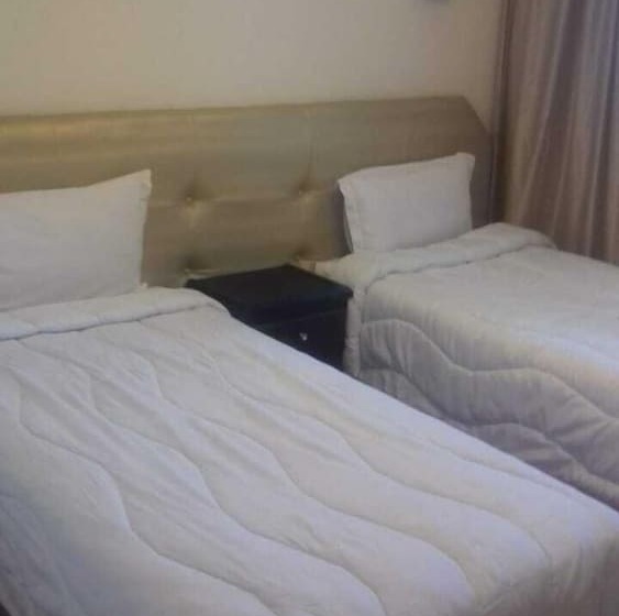 Quarto Basic, Basma Tarifa Beach