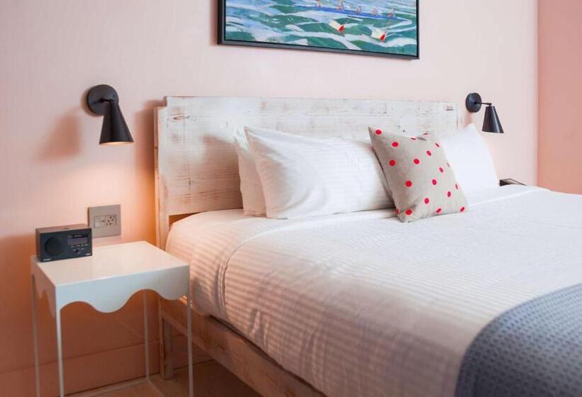 디럭스 룸 킹사이즈 침대, Quirk Hotel Richmond