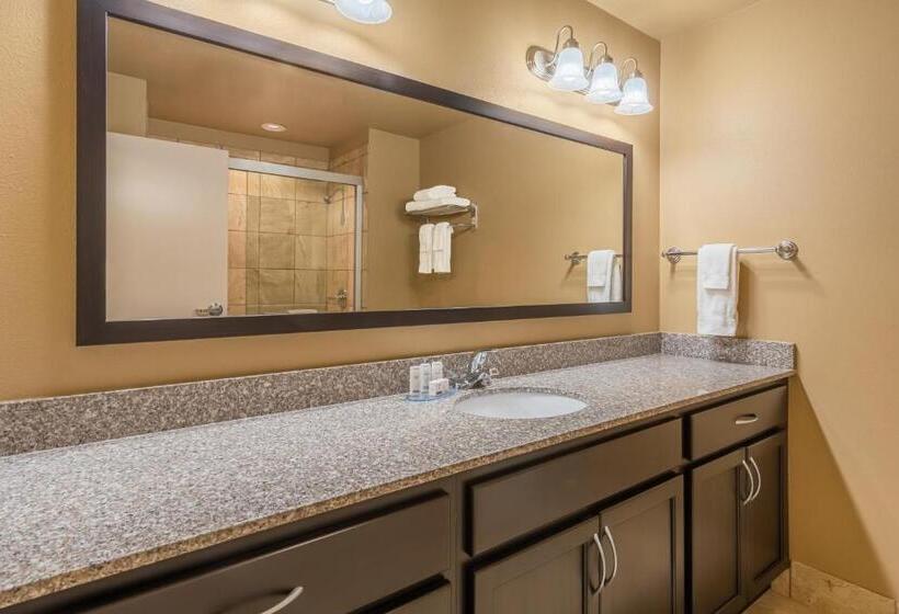 Студио Стандарт Кровать Кинг, Landmark Suites  Williston