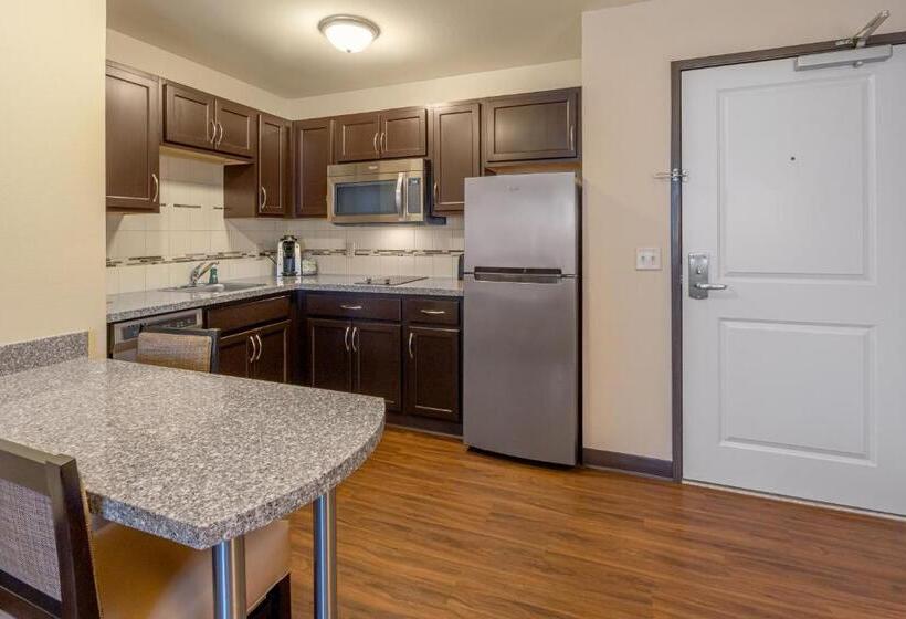 Номер Стандарт Адаптированный для Инвалидов, Landmark Suites  Williston