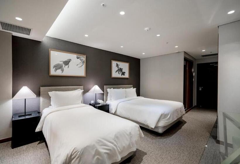 デラックストリプルルーム, Oriens Hotel & Residences Myeongdong