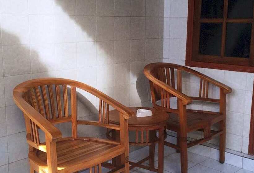 Basis Zimmer, Waringin Home Stay