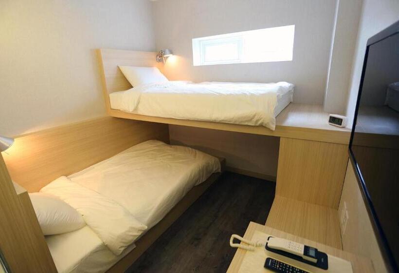 Quarto Estandar com Beliche, 8 Hours