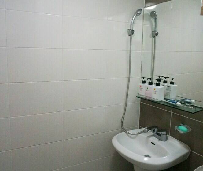 Quarto Estandar, Ean Residence