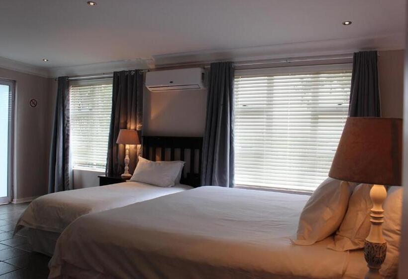 家庭房带园景, Nauntons Guest House
