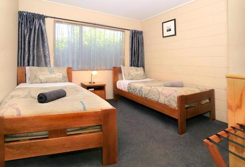 Апартаменты 2 Спальни, Queenstown Holiday Park Creeksyde