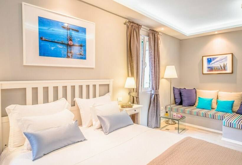 スーペリアスタジオ, Serenity Split Apartments