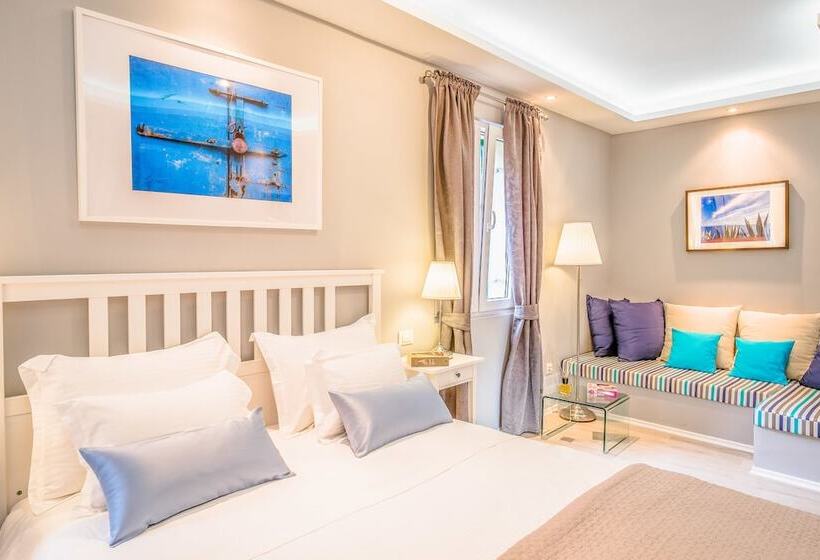 スーペリアスタジオ, Serenity Split Apartments