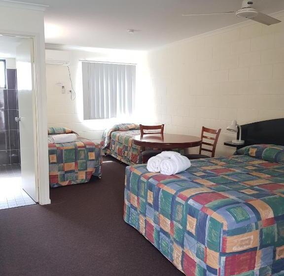 디럭스 패밀리 룸, Harbour Lodge Motel