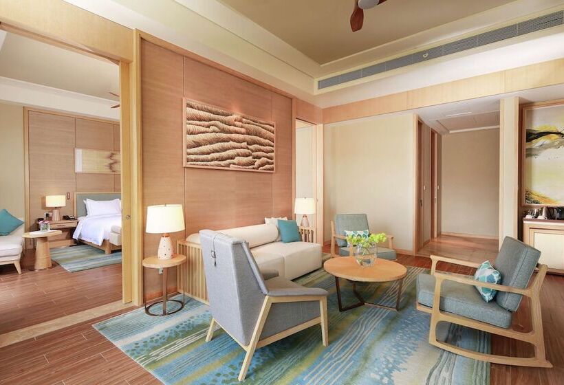 Номер Стандарт Двуспальная Кровать, Hilton Yuxi Fuxian Lake