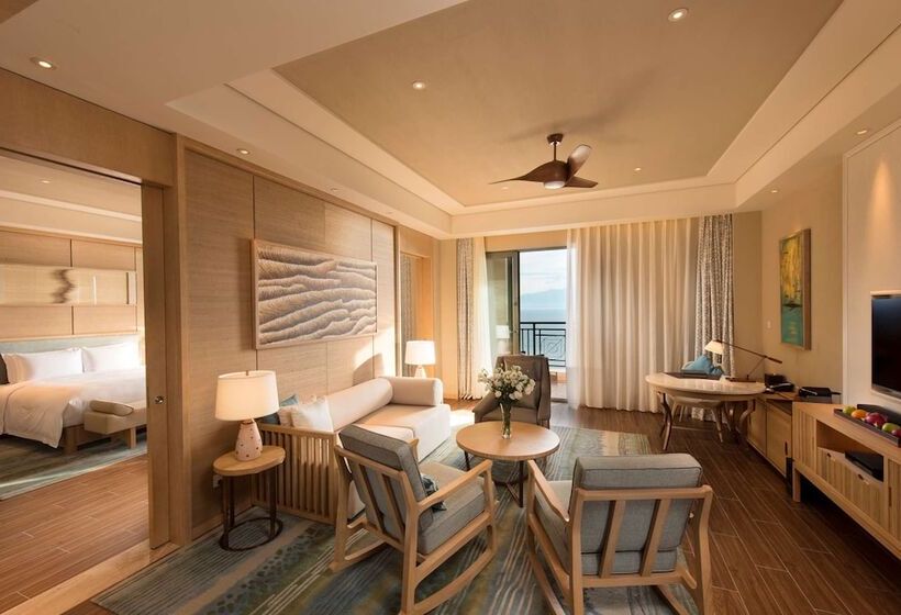스탠다드 룸 더블 침대, Hilton Yuxi Fuxian Lake