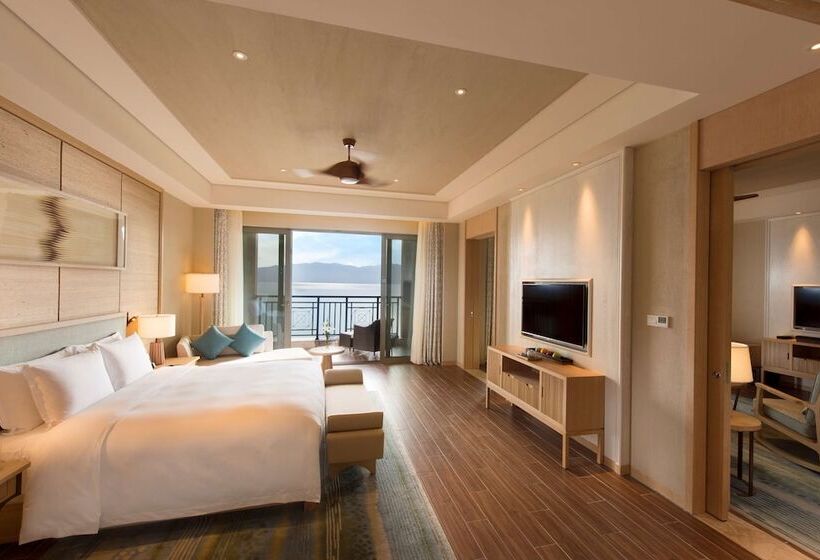 디럭스 스위트, Hilton Yuxi Fuxian Lake