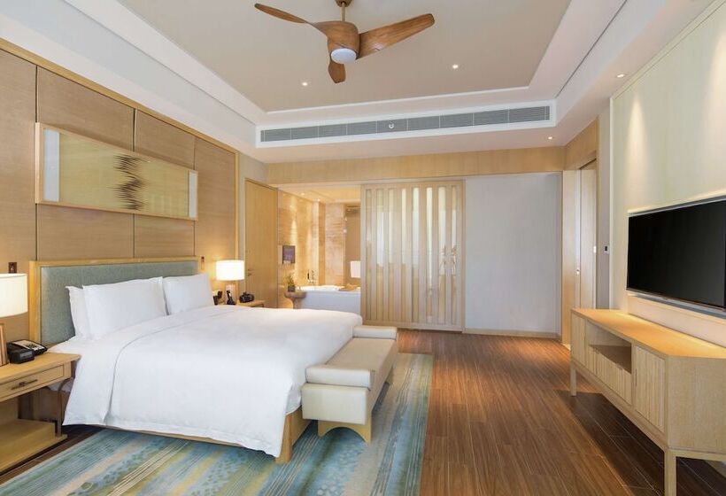 디럭스 스위트, Hilton Yuxi Fuxian Lake