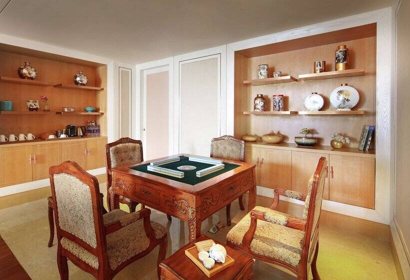 디럭스 스위트, Hilton Yuxi Fuxian Lake