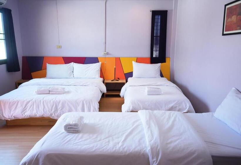 Quarto Quádruplo Estandar, Room@vipa