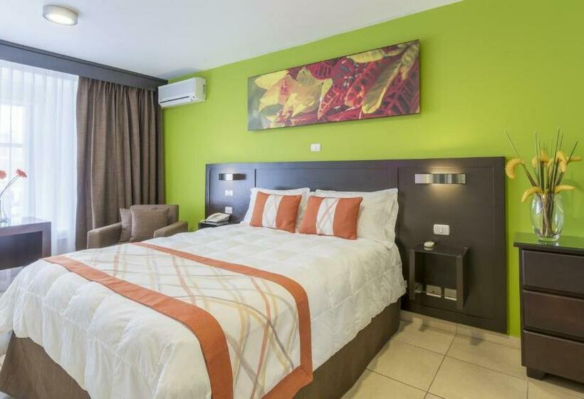 이그제큐티브 스위트, Residence Inn Suites Cristina