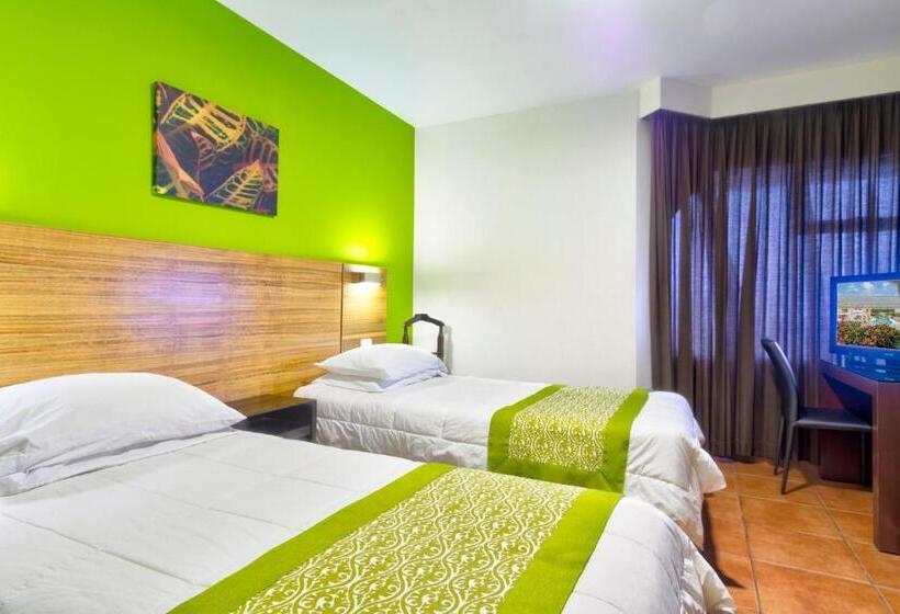 سوییت سوپریور, Residence Inn Suites Cristina