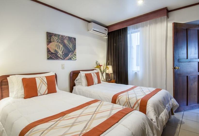 سوییت سوپریور, Residence Inn Suites Cristina