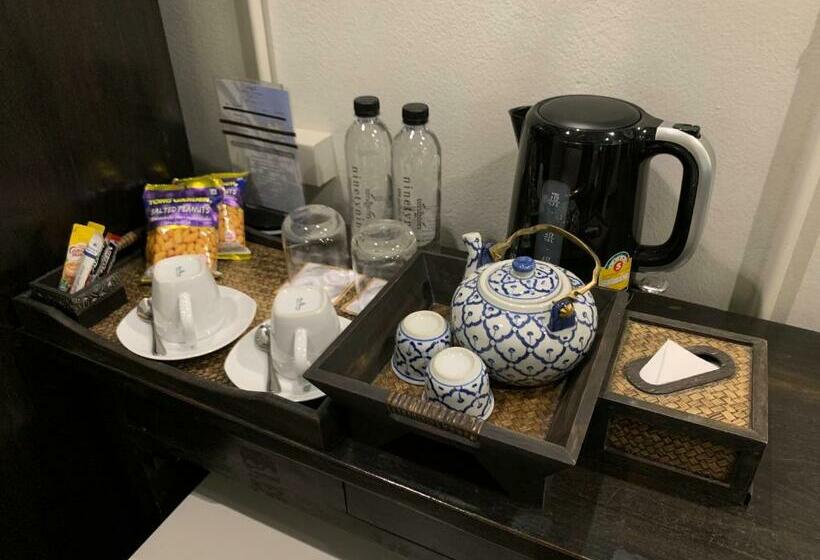 اتاق سوپریور, 99 The Gallery Hotel  Sha Extra Plus