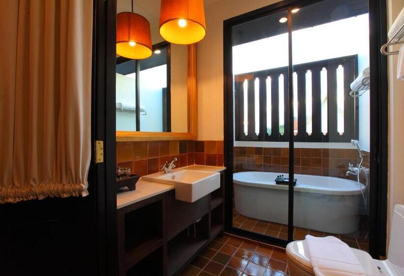 اتاق لوکس, 99 The Gallery Hotel  Sha Extra Plus