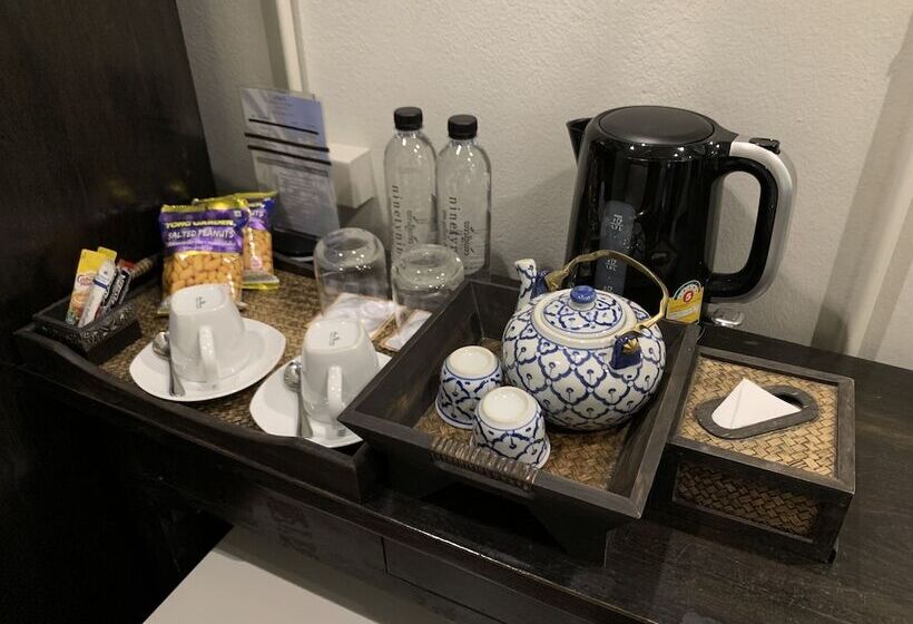اتاق سوپریور, 99 The Gallery Hotel  Sha Extra Plus