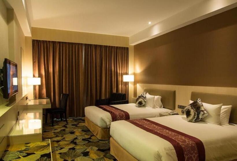 Номер Superior, Imperial Hotel Kuching