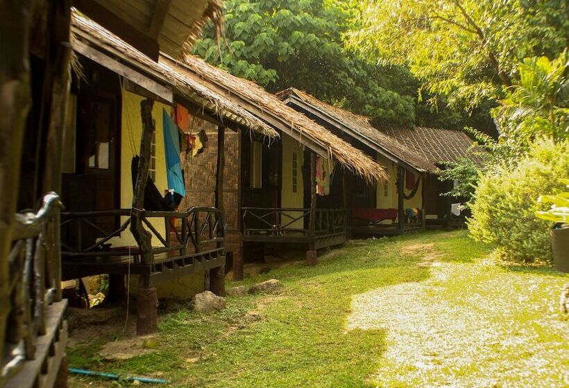 اتاق استاندارد, Shiralea Backpackers Resort