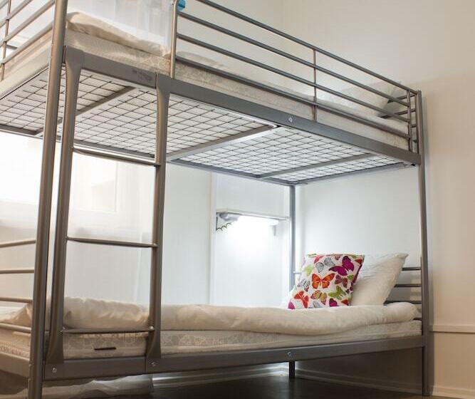 공동 객실, Warsaw Downtown Hostel