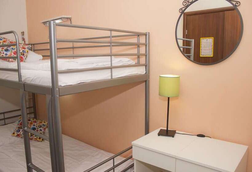 이코노미 룸, Warsaw Downtown Hostel