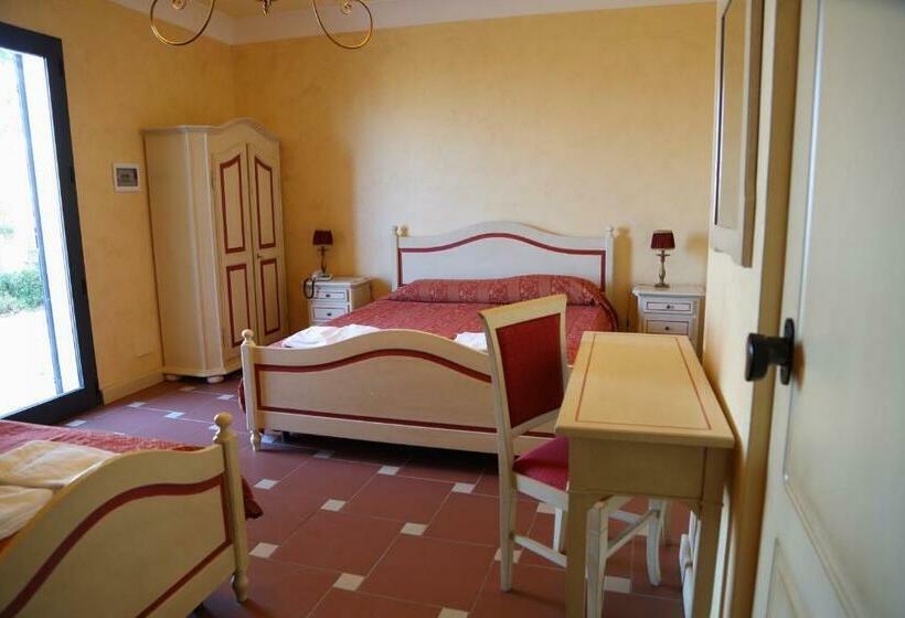 اتاق استاندارد چهار تخته, Agriturismo Monticelli