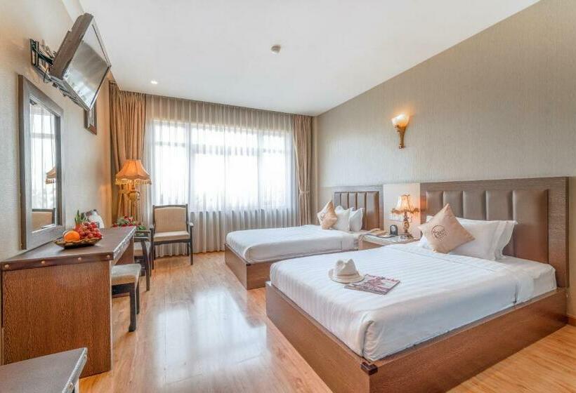 Deluxe Room, Eden Plaza Danang