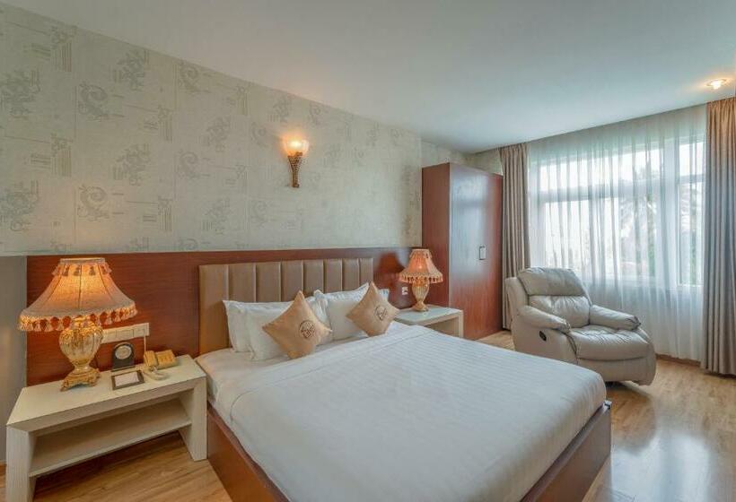 Premium Room with Balcony, Eden Plaza Danang