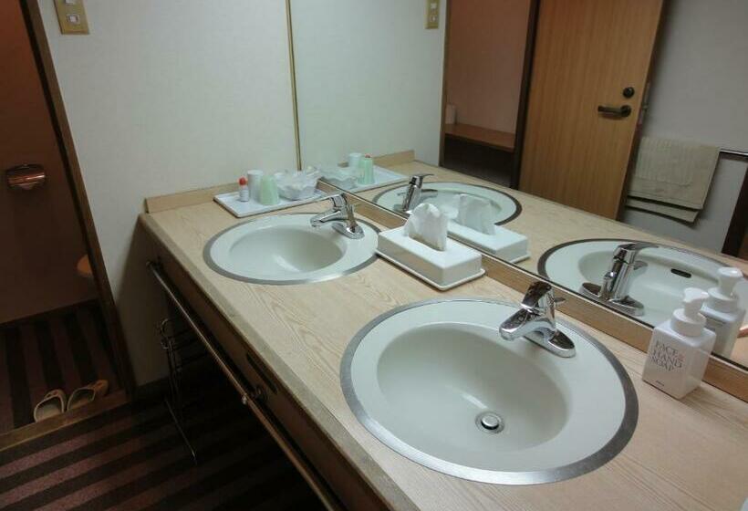 Семейный Номер, Miyajima Hotel Makoto