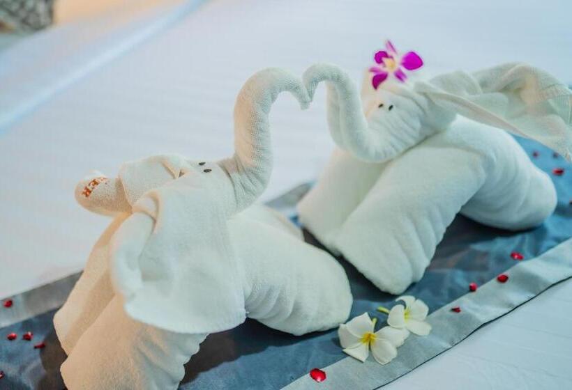 اتاق سوپریور خانوادگی, The Rubber Hotel Phuket