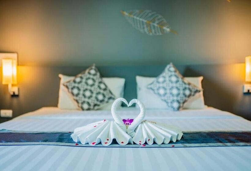 اتاق سوپریور خانوادگی, The Rubber Hotel Phuket