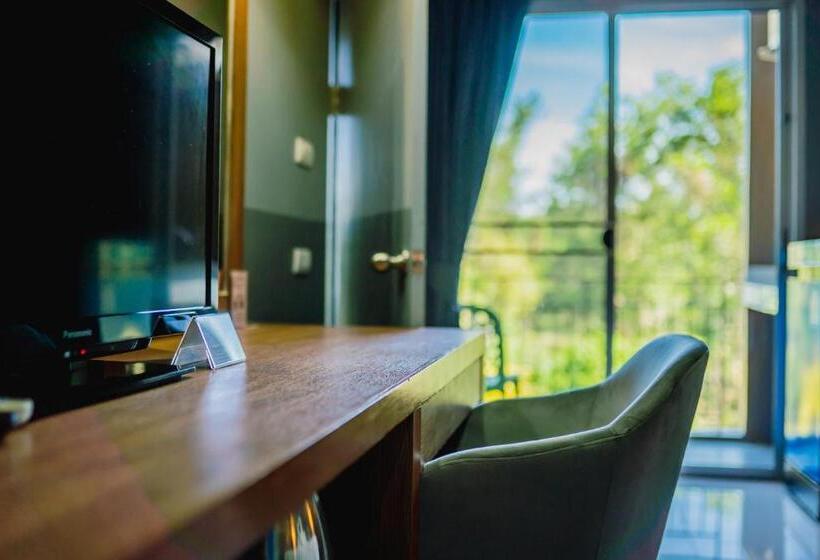 اتاق سوپریور خانوادگی, The Rubber Hotel Phuket